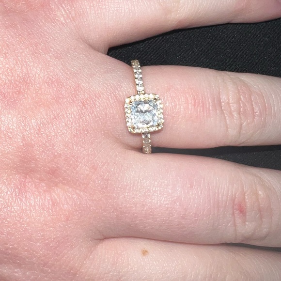 Pandora 14k gold ring - Picture 4 of 5